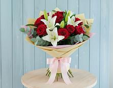 Букет цветов из:  Лилии и Розы в Новониколаевском