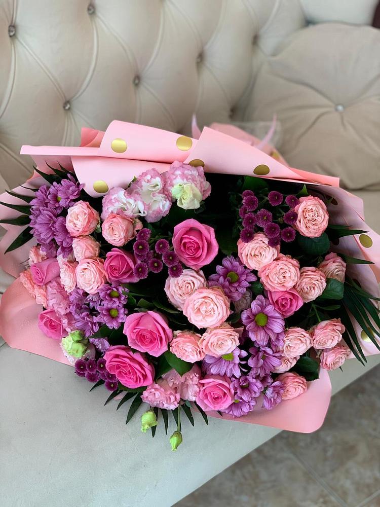 Букет цветов из: Хризантемы, Розы и Лизиантусы в Новониколаевском