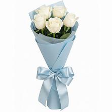 Букет 5 Белых роз Проуд в Новониколаевском