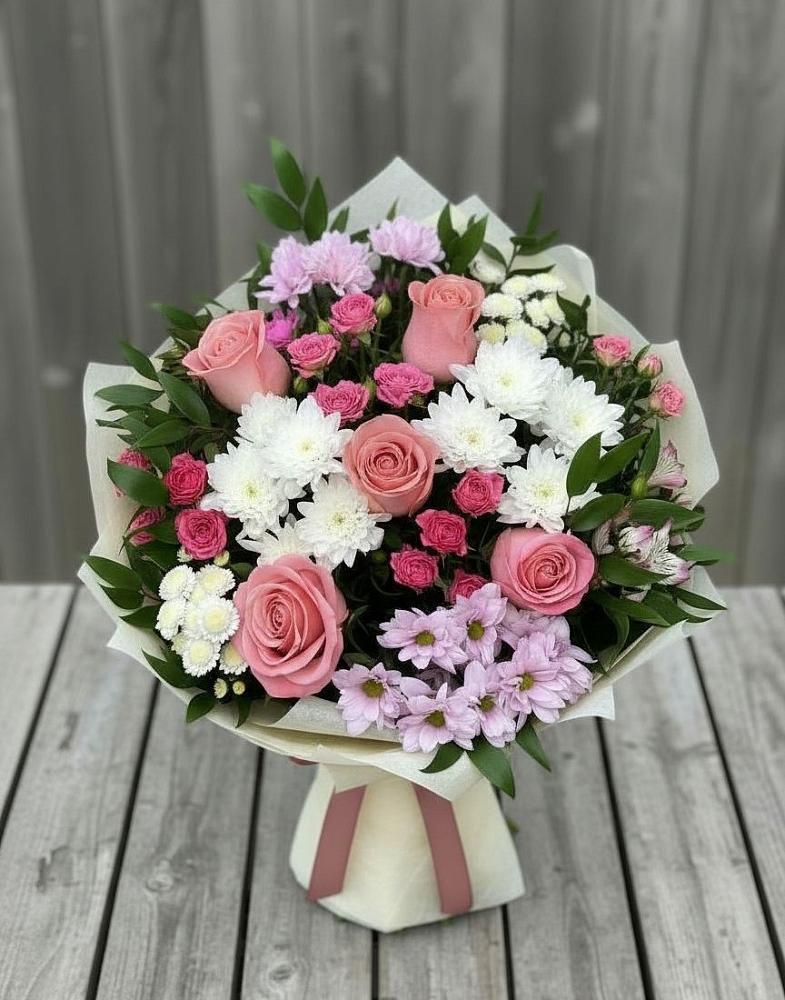 Букет цветов из: Альстромерии, Гвоздики, Розы и Хризантемы в Новониколаевском