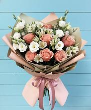 Букет цветов из:  Розы, Альстромерии и Лизиантусы в Новониколаевском