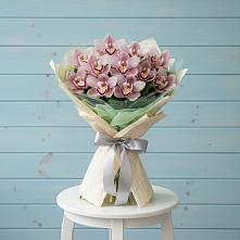 Букет цветов из:  Орхидеи и Розы в Новониколаевском