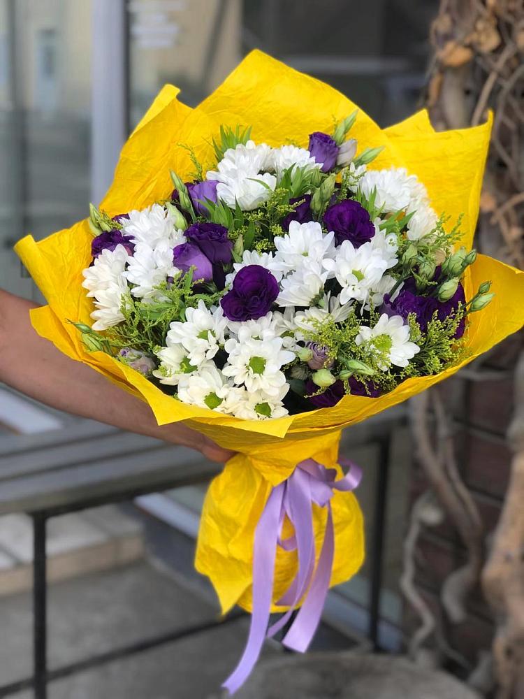 Букет цветов из: Ирисы, Хризантемы и Ромашки в Новониколаевском