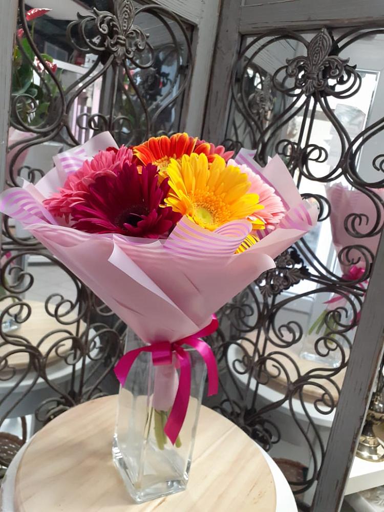 Букет цветов из: Герберы в Новониколаевском