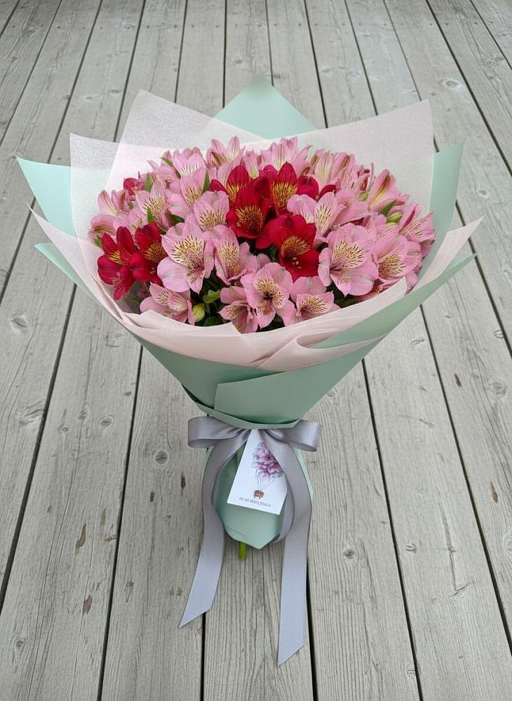 Букет цветов из: Альстромерии в Новониколаевском