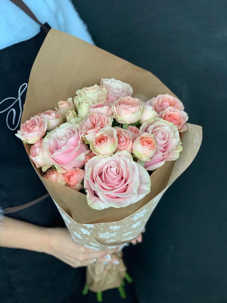 Букет цветов из: Хризантемы и Розы в Новониколаевском