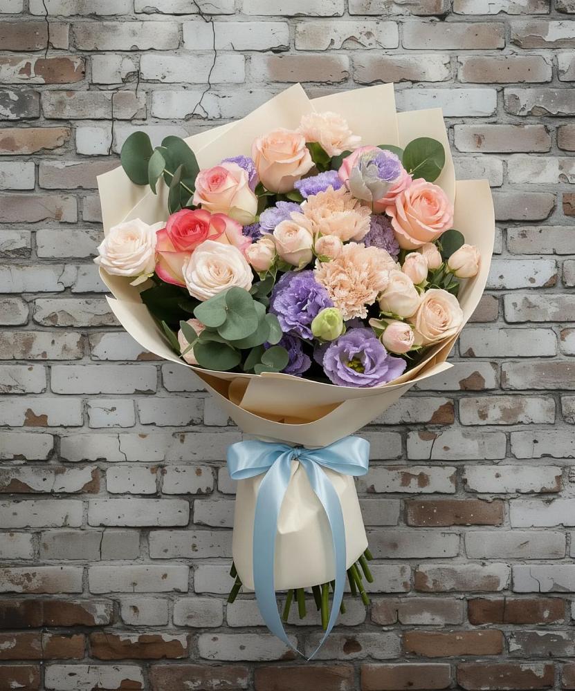 Букет цветов из: Розы, Лизиантусы и Гвоздики в Новониколаевском