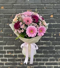 Букет цветов из:  Герберы и Хризантемы #REPLACE_PRED# Новониколаевском