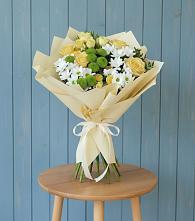 Букет цветов из:  Хризантемы и Розы в Новониколаевском