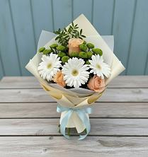 Букет цветов из:  Герберы, Розы и Хризантемы в Новониколаевском